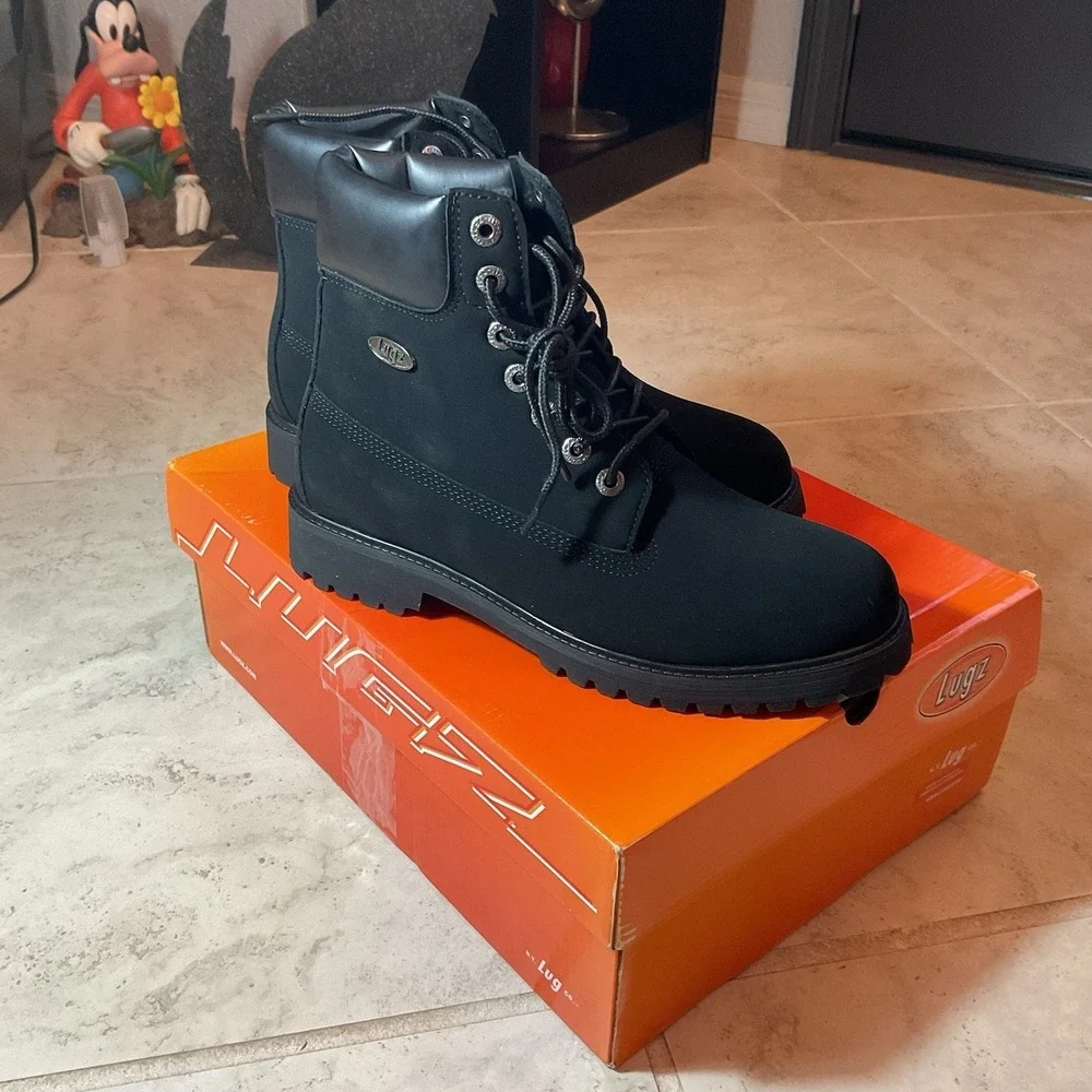 NIB Lugz Convoy Men's Black Lace up Boot, Size 7.5 - Picture 2 of 8